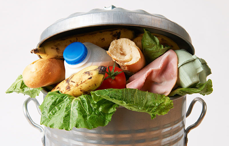 壊滅的な企業のe Waste問題についてcurvature